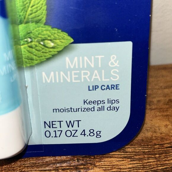 2 Packs, Nivea Mint & Mineral Refreshing Lip Care Shea & Peppermint Extract - Picture 4 of 7